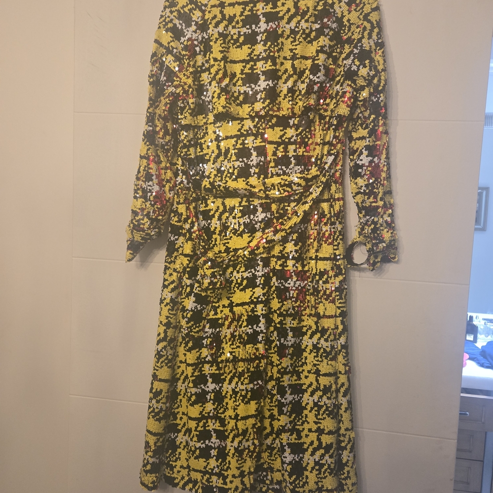 AKIRA Yellow and Black Trench Coat - Picture 4 of 7
